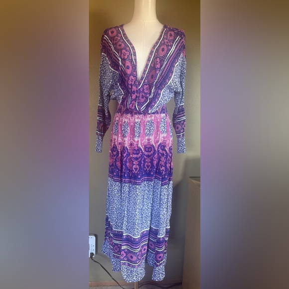 Free People Dresses & Skirts - Free People Bohemian Patterned Dress Small Midi Length